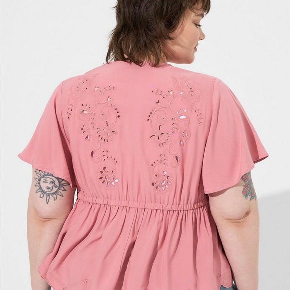 TORRID Eyelet Challis Tie Front Third Piece Dusty Rose NWT - Picture 2 of 9